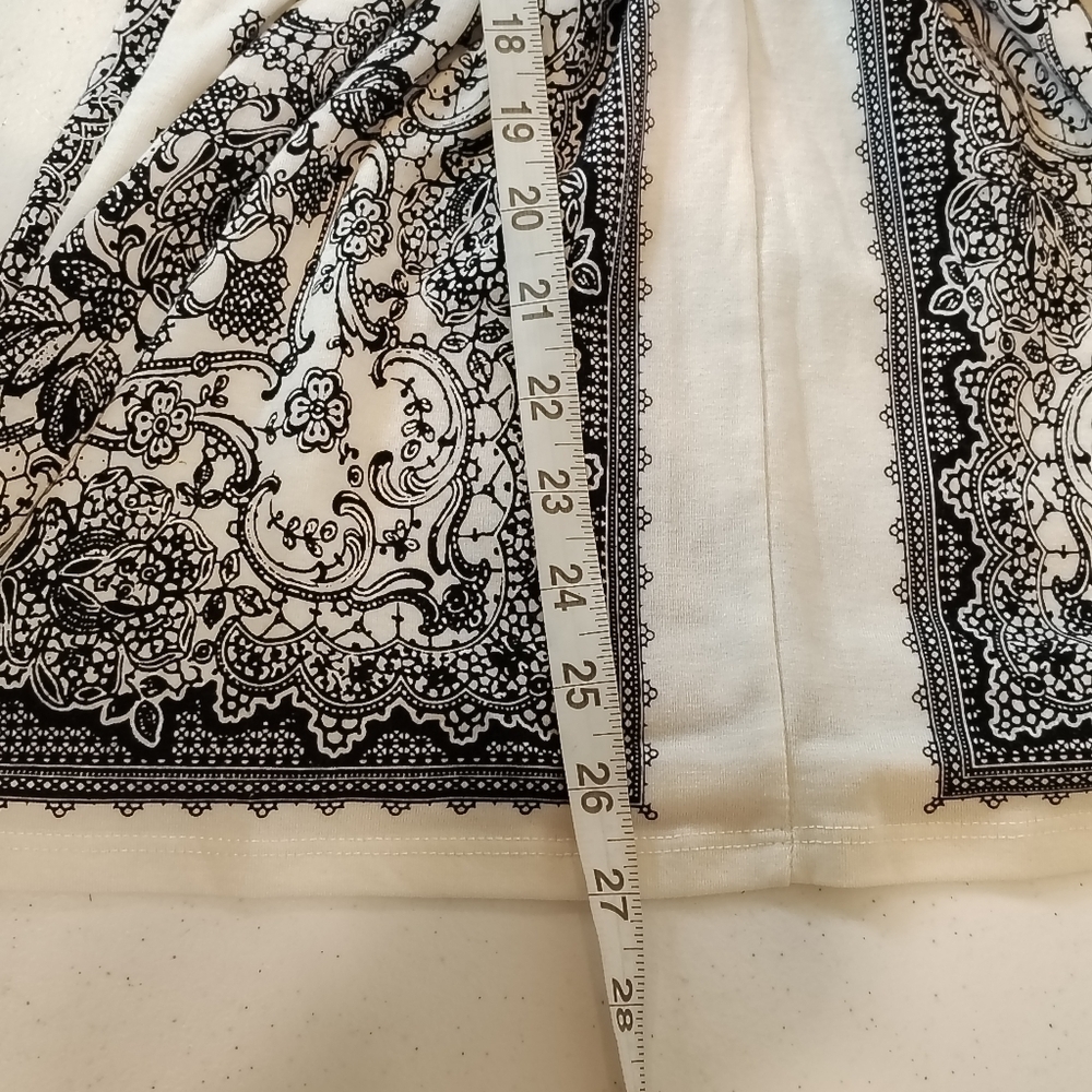 XXI FOREVER 21 DRESS/ TUNIC Womens S/P Black White PAISLEY Floral Art Y2K 90S - Picture 7 of 7